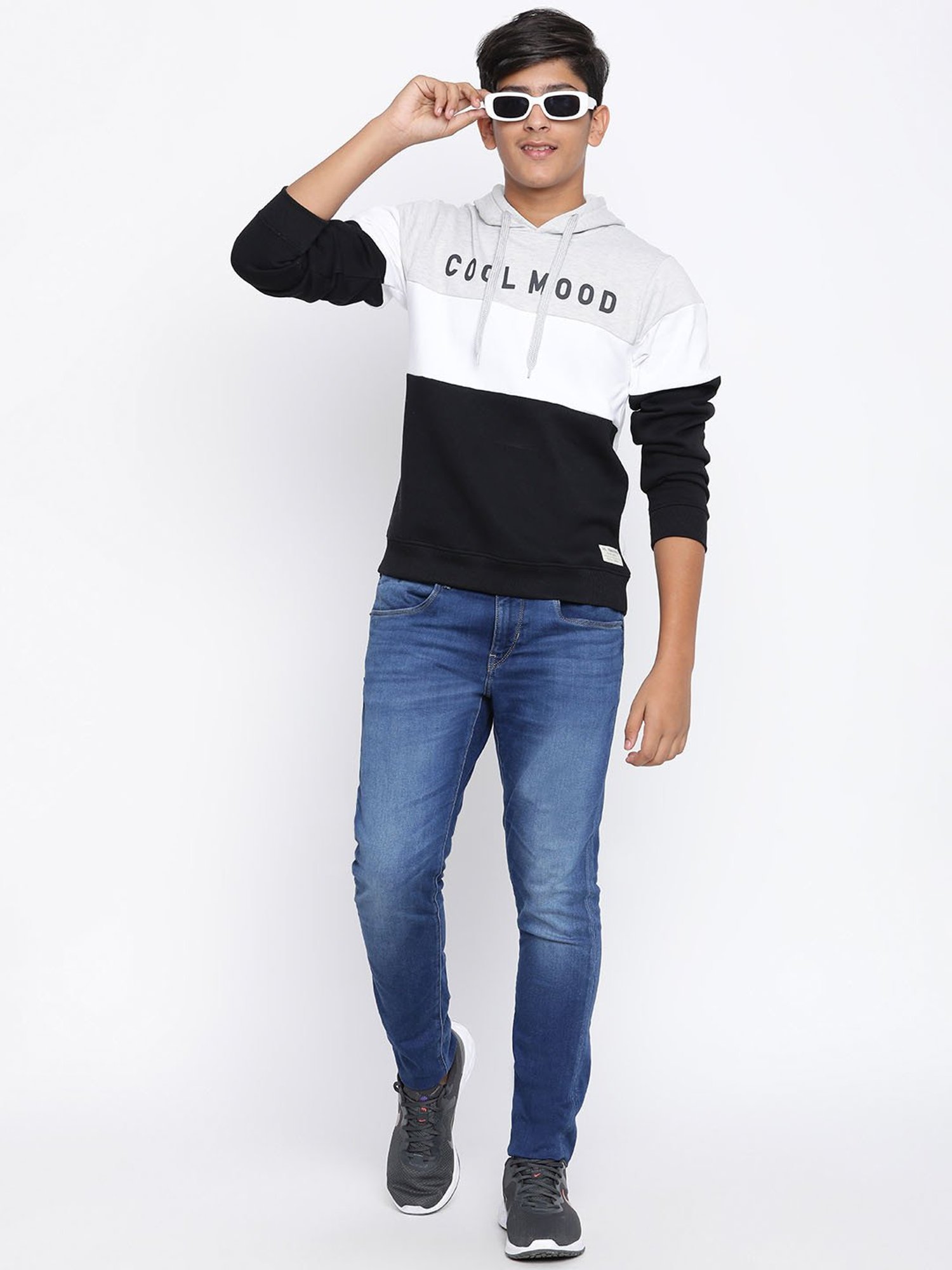 Lil Tomatoes Kids White & Black Color Block Full Sleeves Sweatshirt