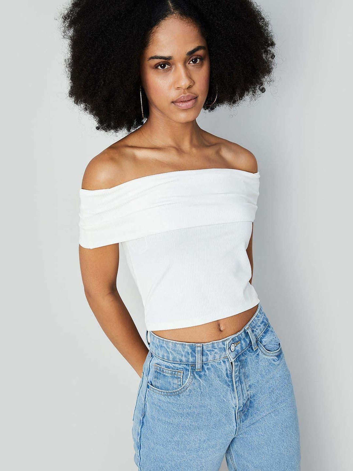 Ginger by Lifestyle White Plain Crop Top