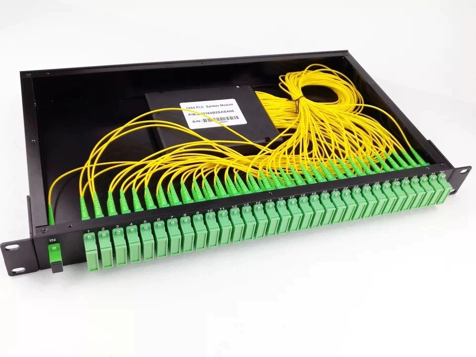 19" rack patch panel with 1*32 PLC splitter and SC/APC duplex adapter 1U termination box with ODN coupler 435*245*44cm Iron Alu