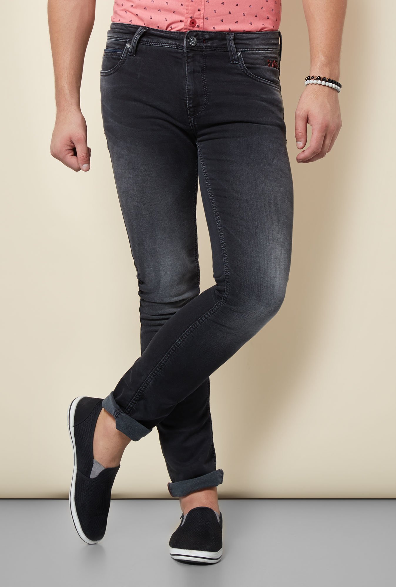 Integriti Black Solid Slim Fit Jeans
