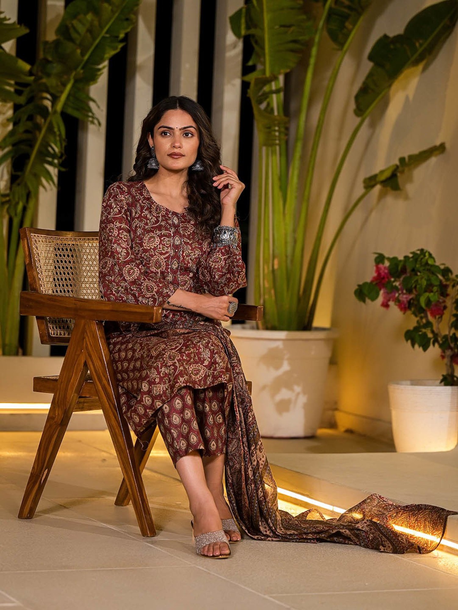 Yufta Maroon Printed Kurta With Pant & Dupatta