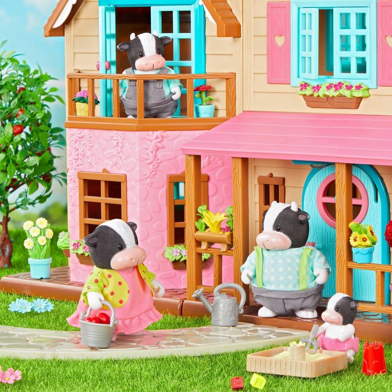 Li'l Woodzeez Miniature Animal Figurine Set - MoosicalMoo Cow Family