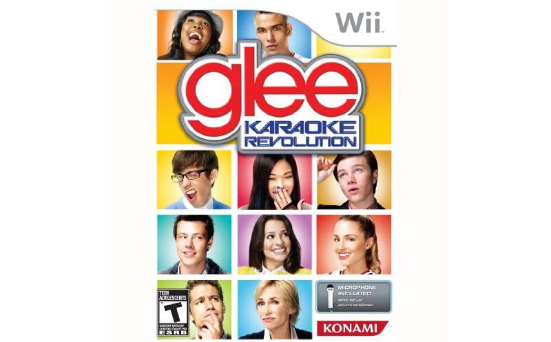 Karaoke Revolution Glee Bundle WII