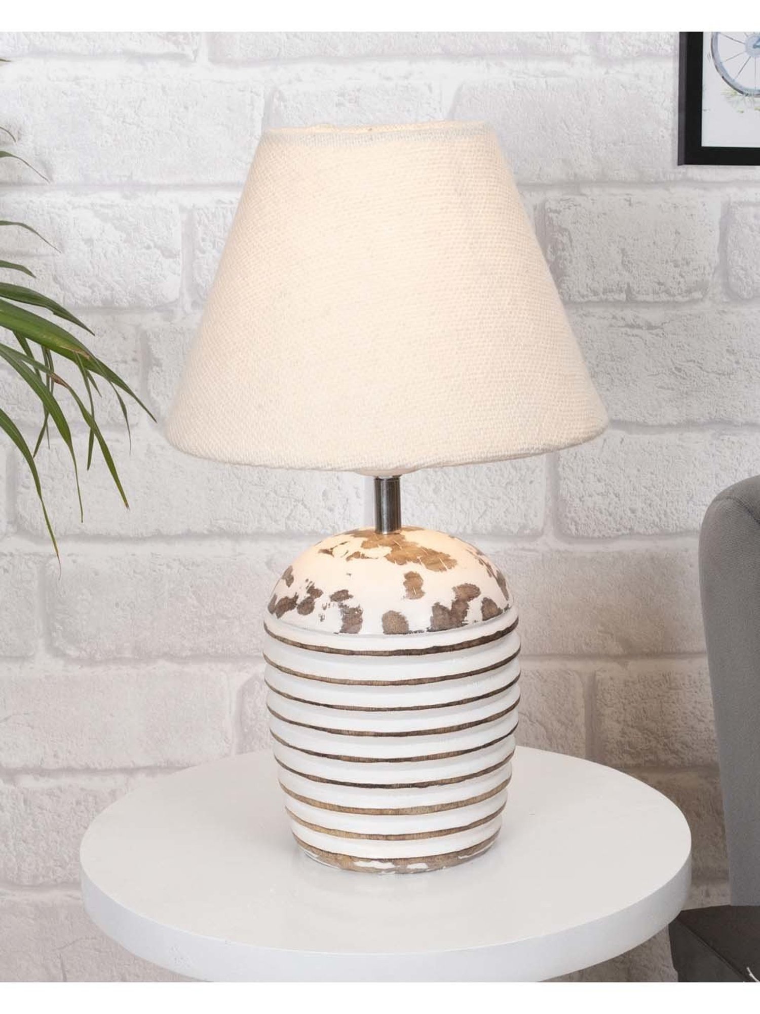 Homesake 'Modern' White Wood Table Lamp with Base - Set of 1