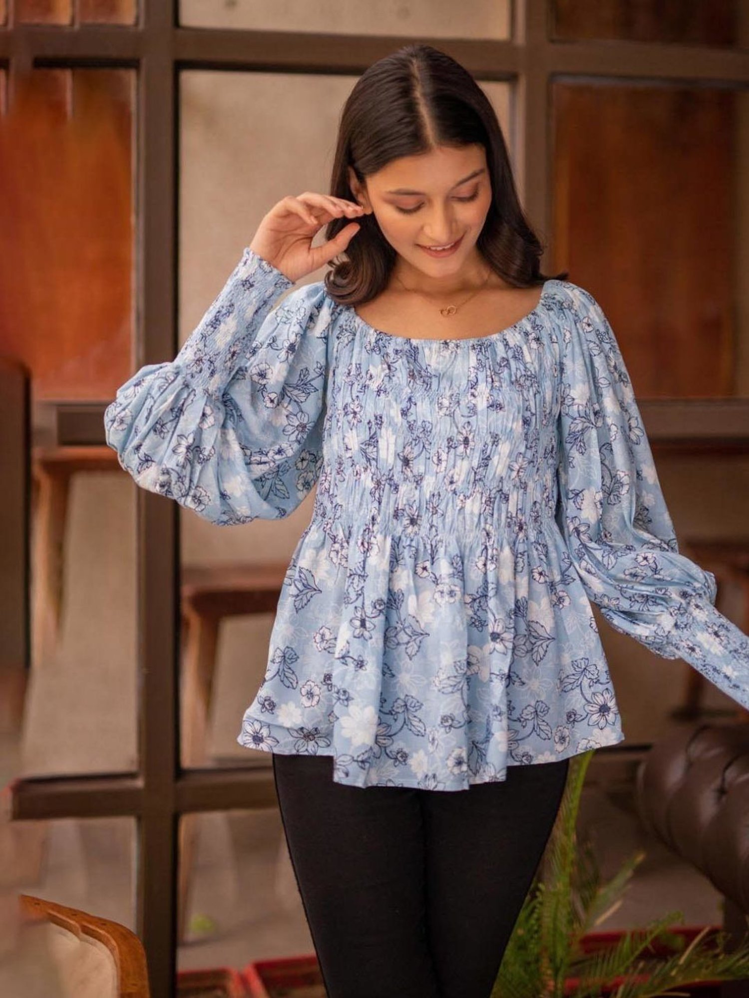 BInfinite Blue Smoked Top