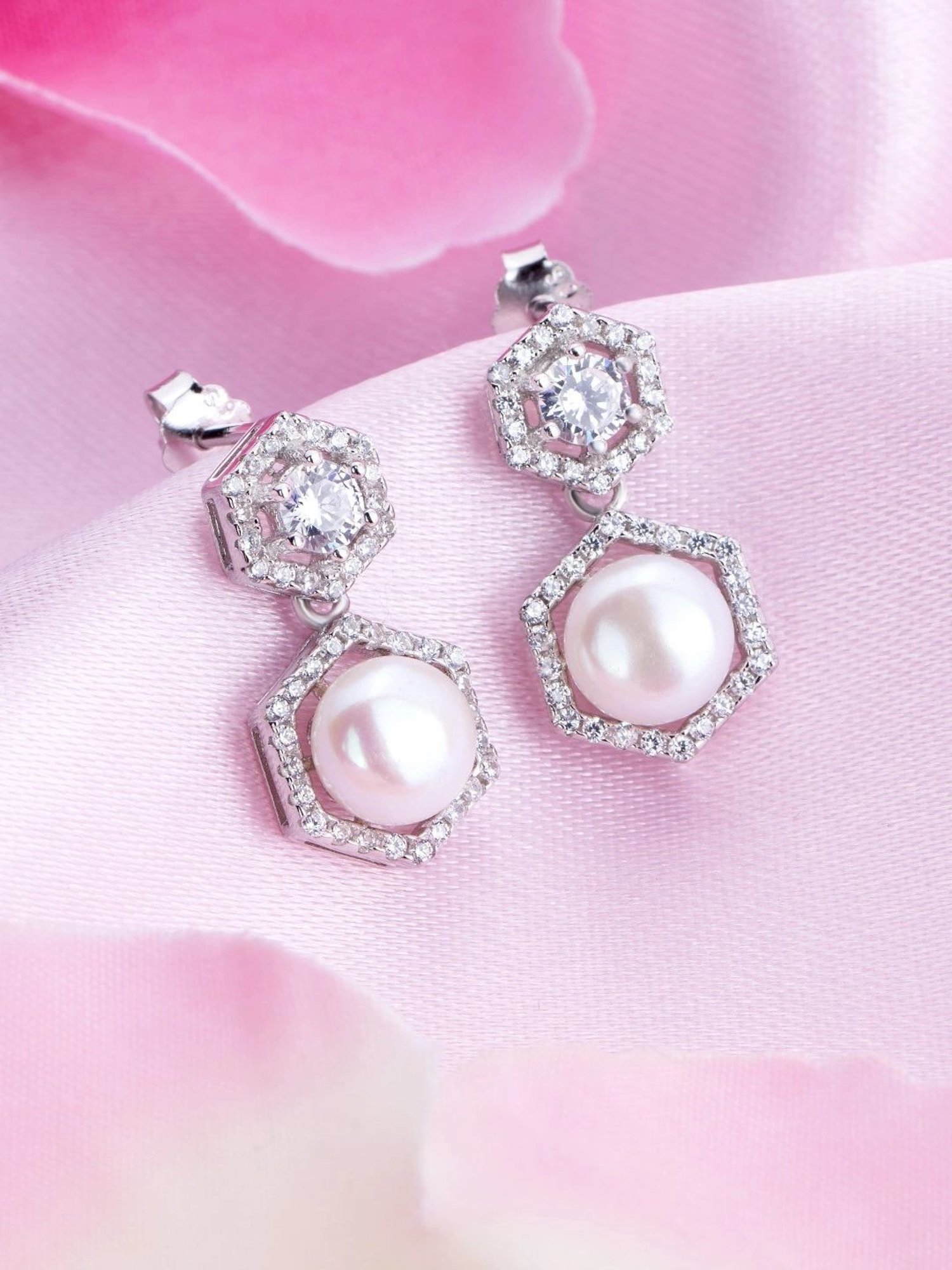 Clara 92.5 Sterling Silver Lily Earrings for Women