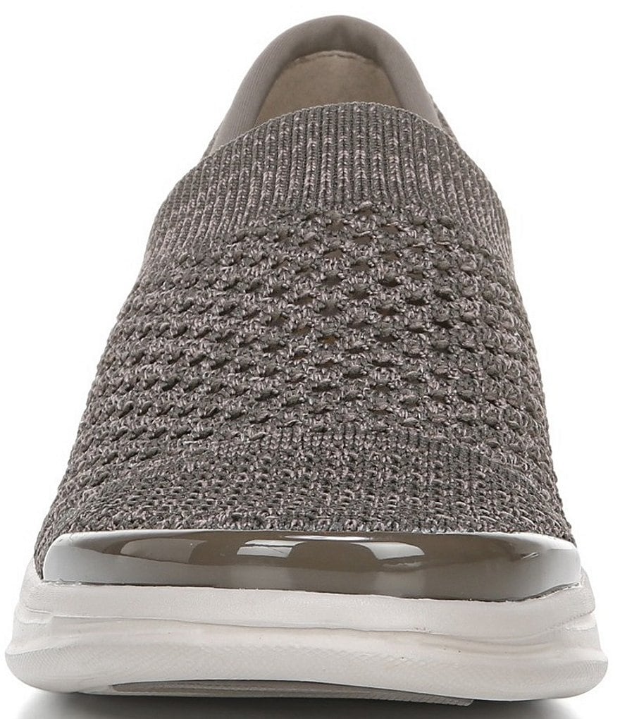 Trotters Kiera Suede Kitten Heel Pumps