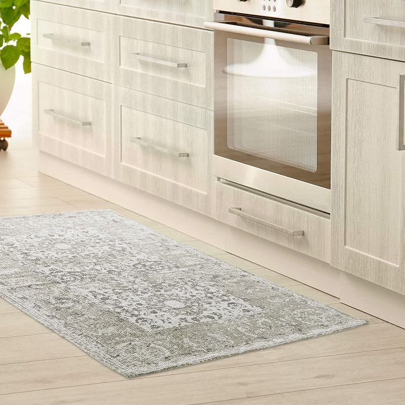 8'x10' Marble Area Rug Beige - Safavieh