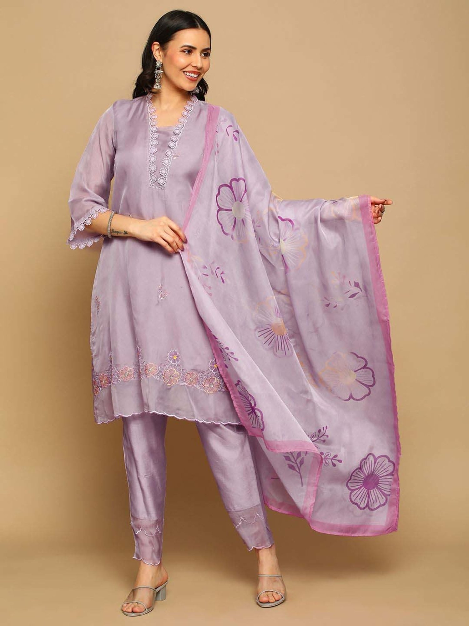 Heeposh Purple Embroidered Kurta Pant Set With Dupatta