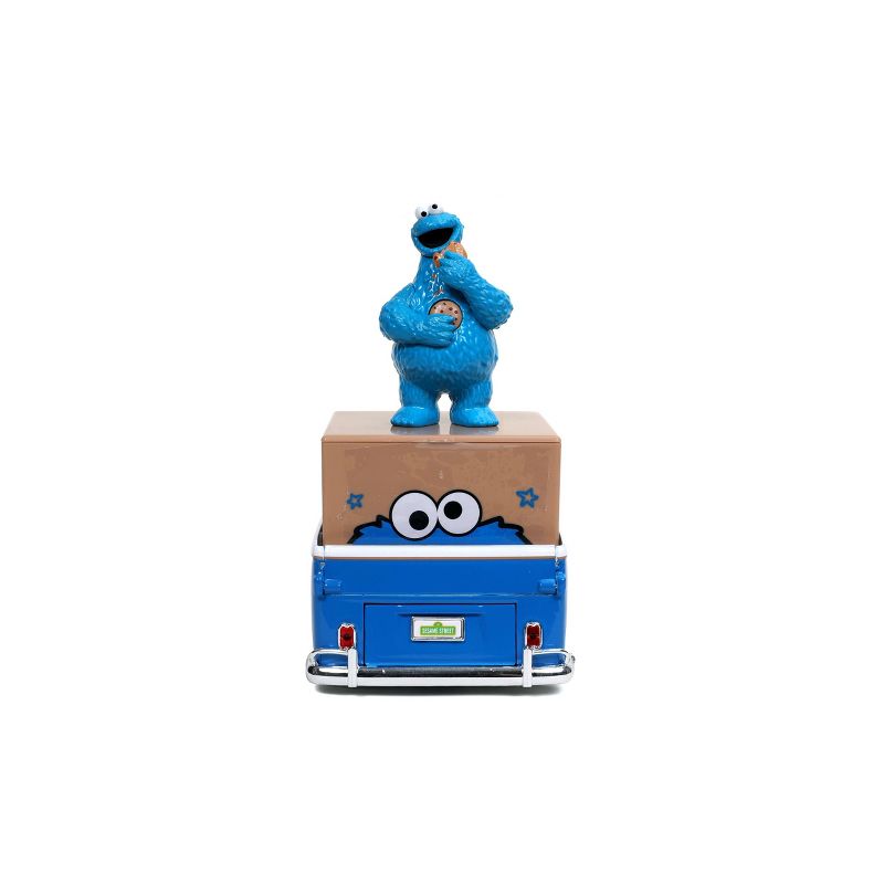 Jada Toys Hollywood Rides 1963 VW Bus Pickup Cookie Monster Die-Cast Vehicle 1:24 Scale