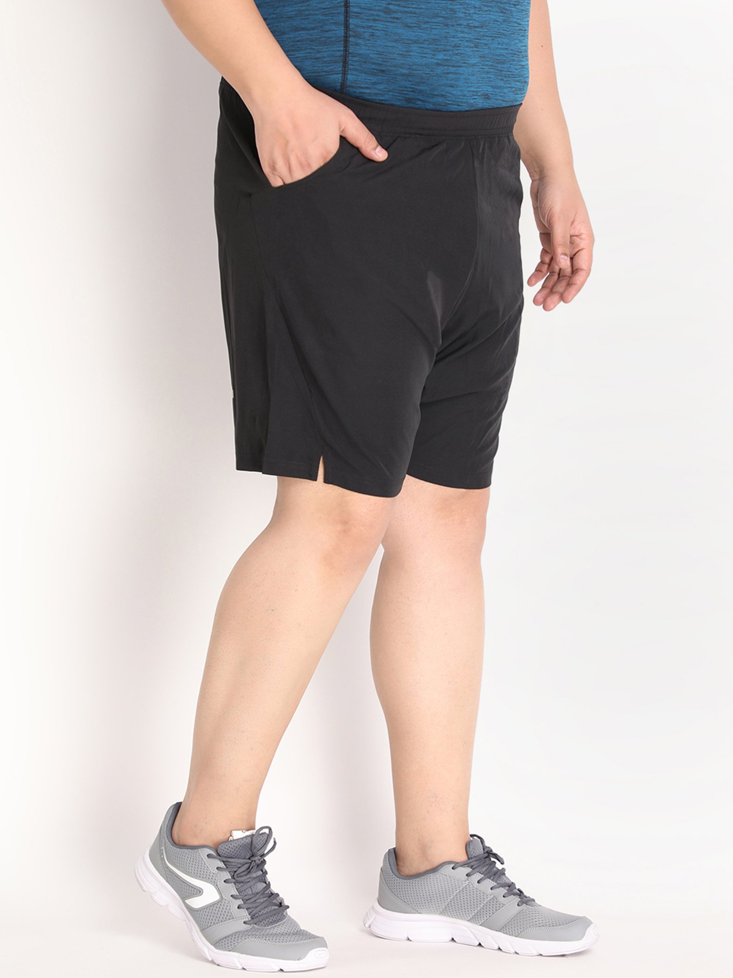 Chkokko Black Regular Fit Shorts