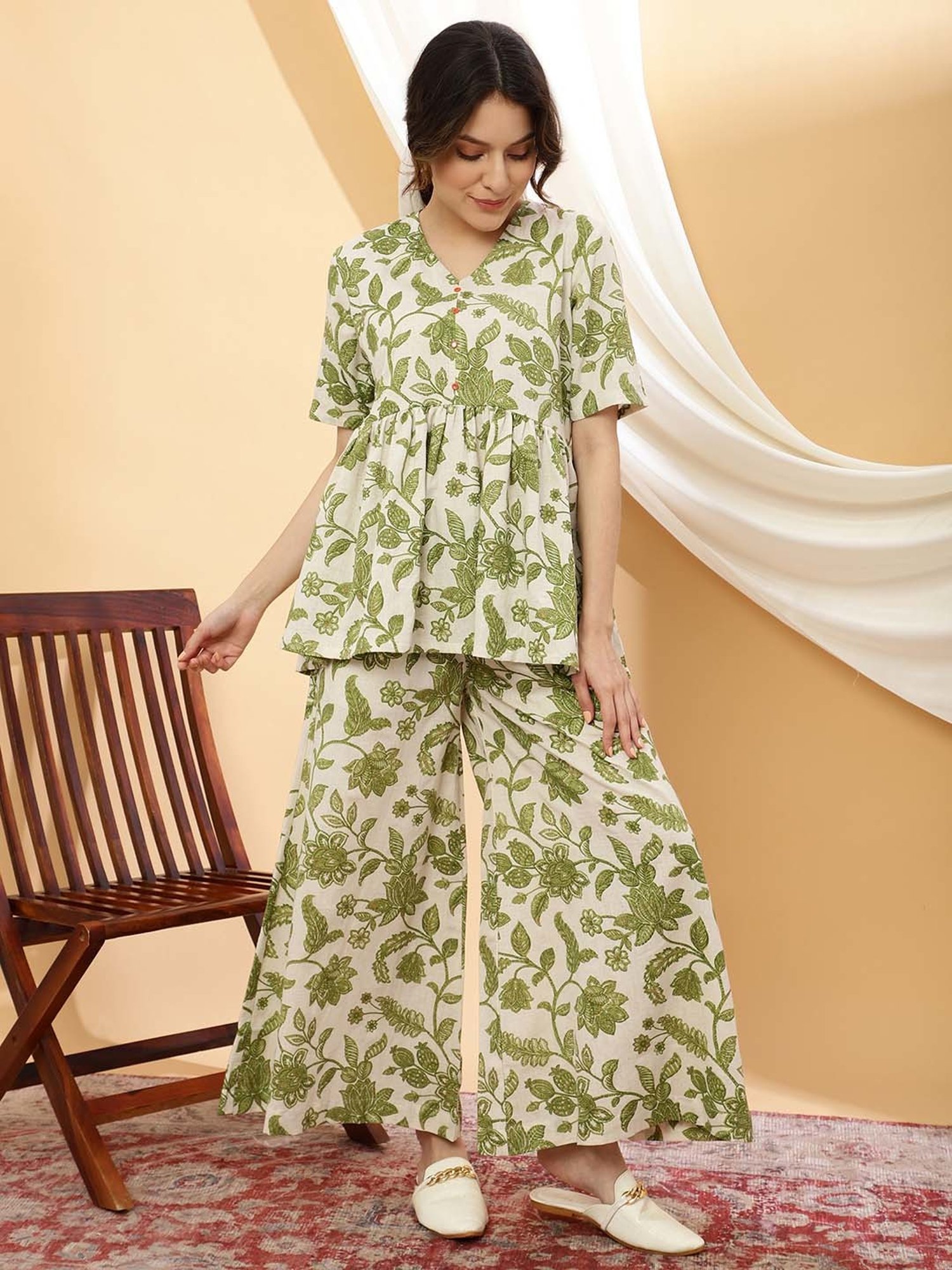Sringam Off-White & Green Floral Print Tunic Palazzo Set