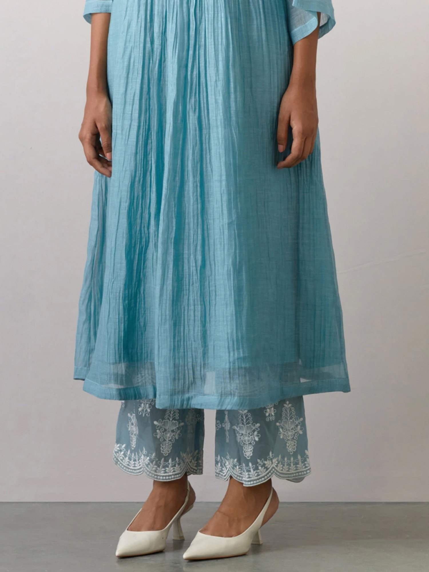 Ikshita Choudhary Blue Noor Chanderi Embroidered Kurta