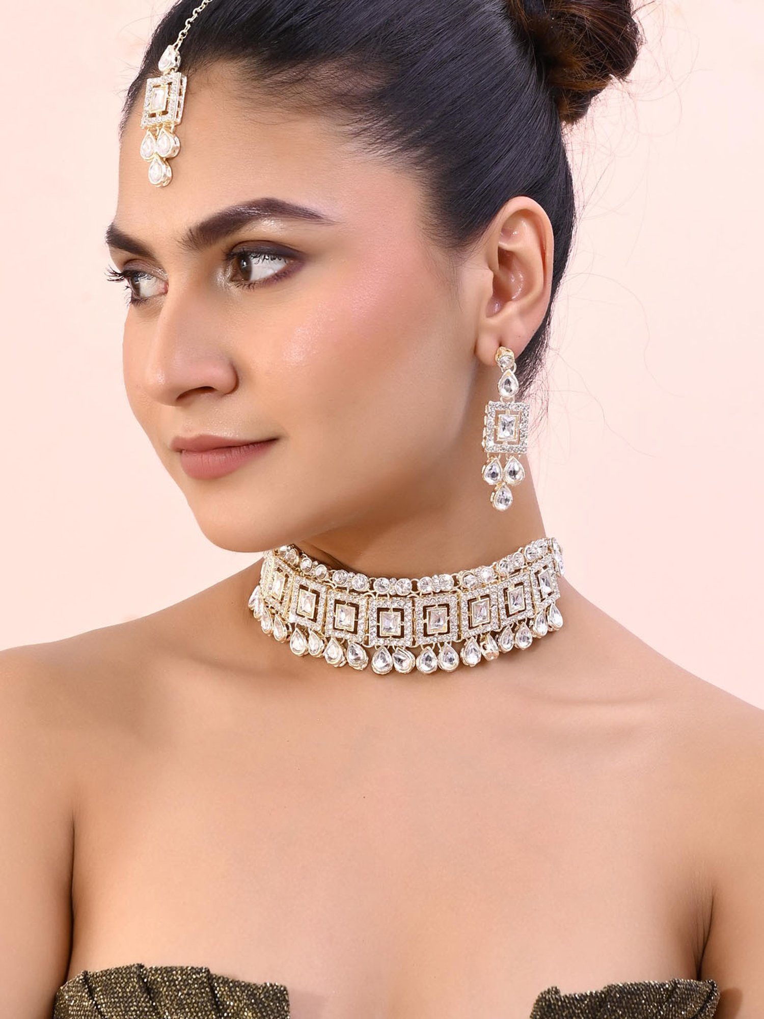 VOJ Silver Plated Stone Studded Designer Necklace with Earrings and Mangtikka for Women