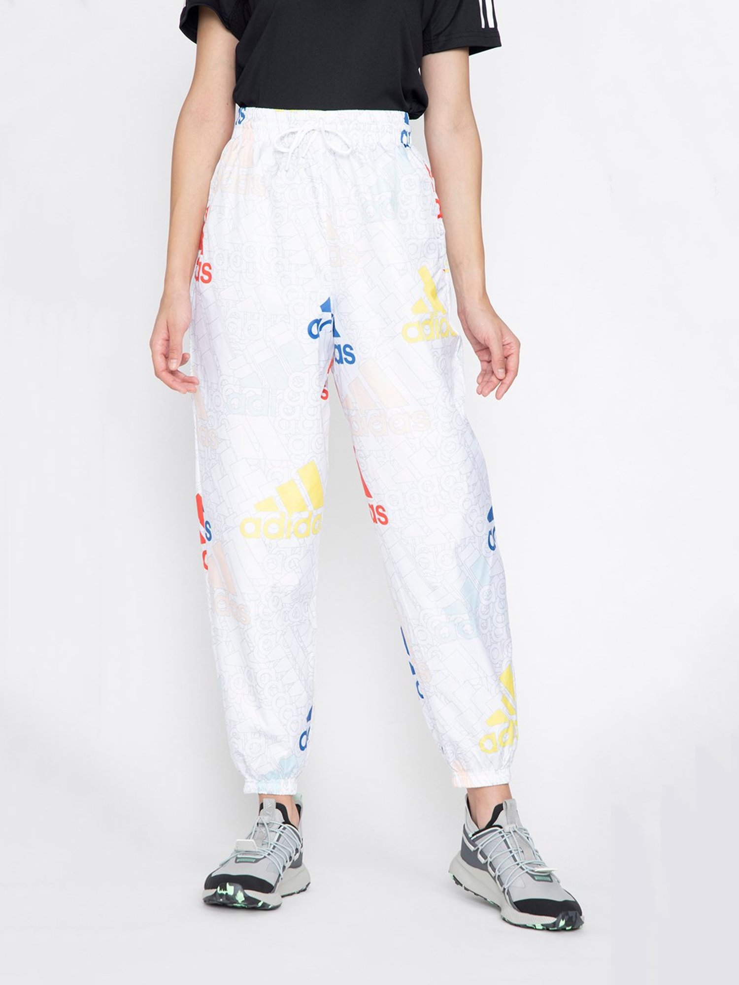 adidas White Printed Regular Fit W BLUV Q3 WV PT Joggers