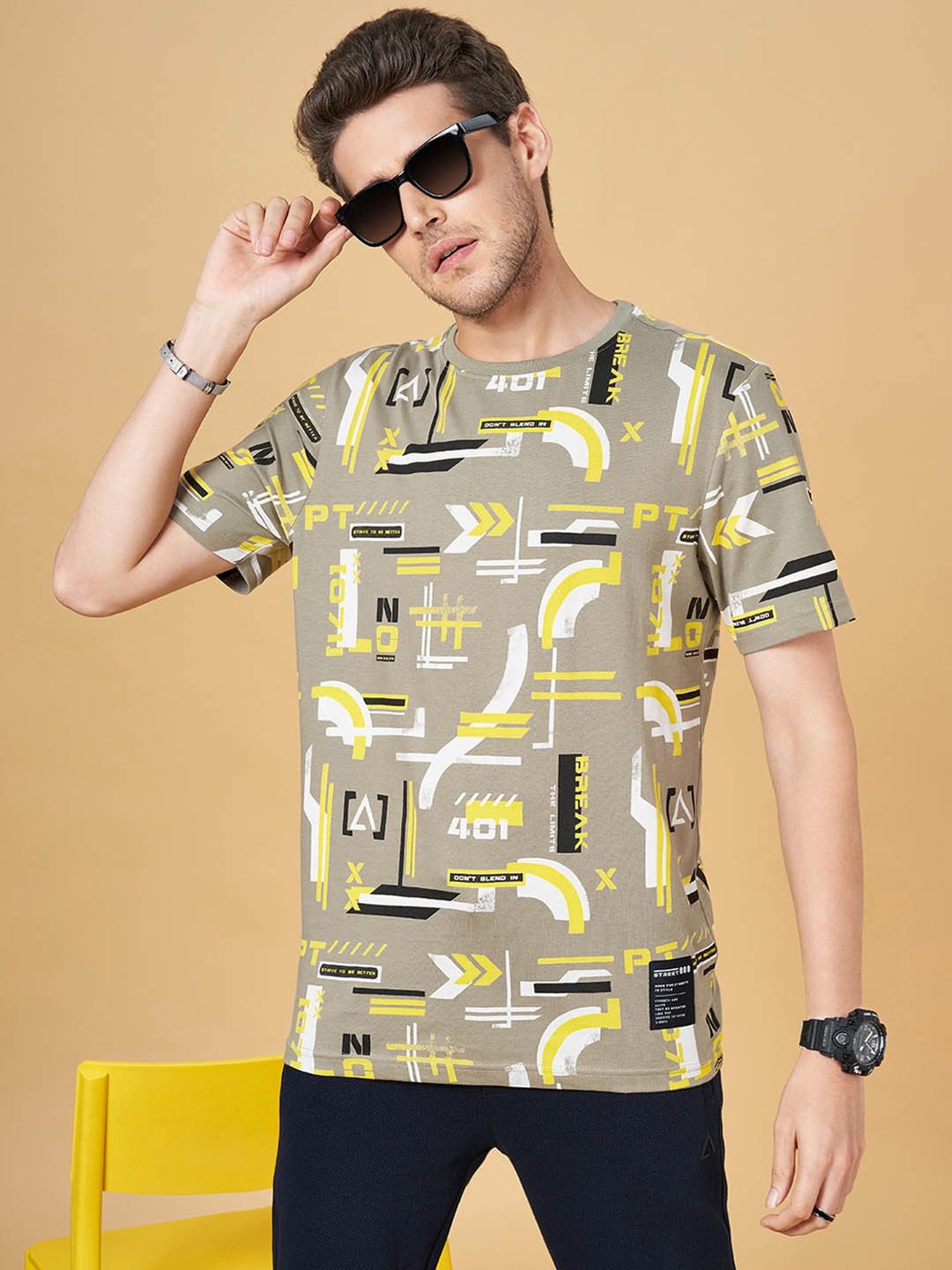 Street 808 by Pantaloons Olive Regular Fit Printed T-Shirt