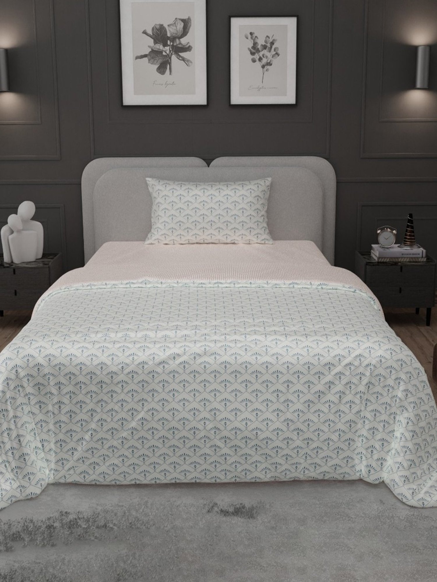 Stoa Paris Elegance Peach & White Polyester 300 TC Single Comforter