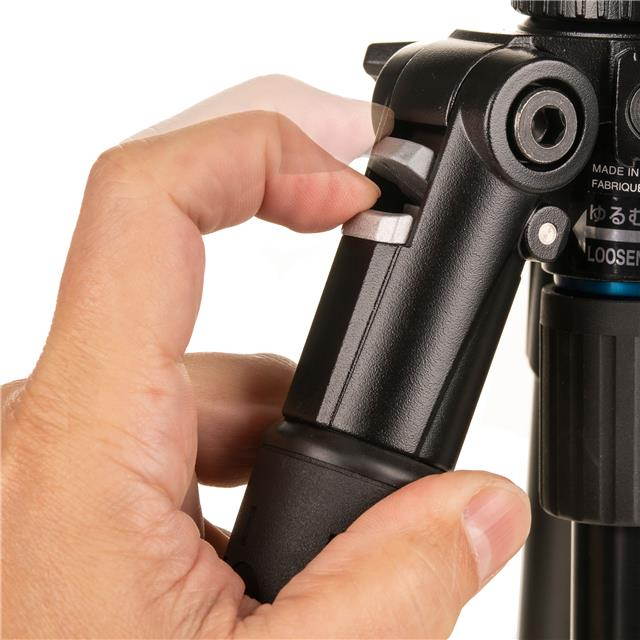 Slik PRO AL-523 3-Section Aluminum Tripod, Leg Only, 13.2 lbs Capacity #613-366