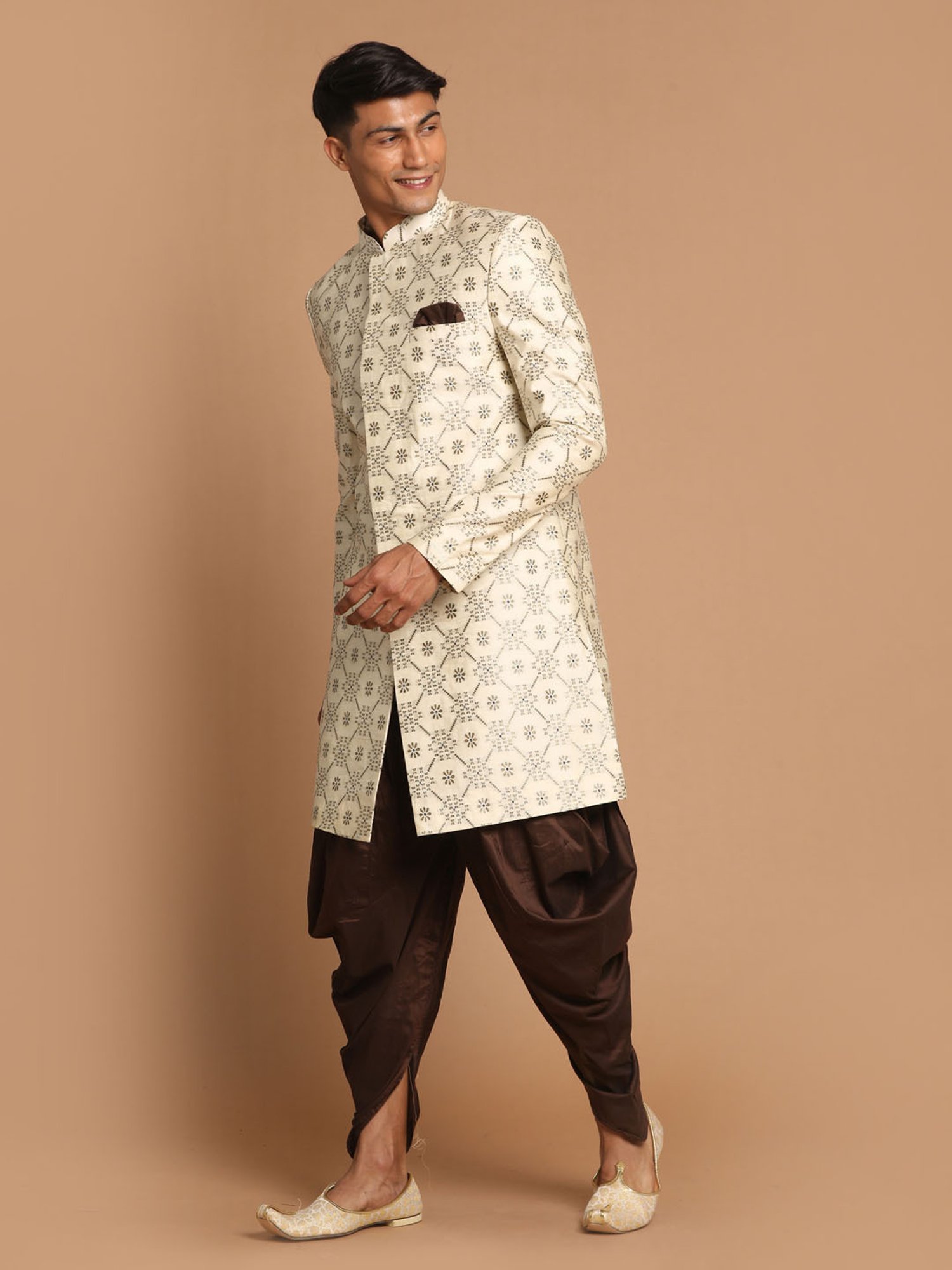 Benstoke Black & Maroon Regular Fit Sherwani Set