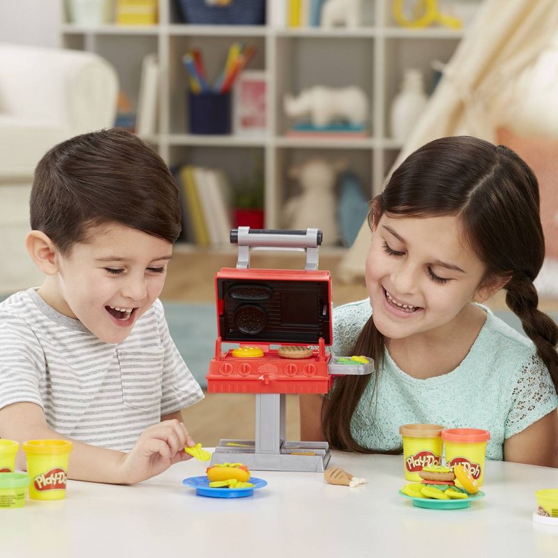 Play-Doh Kitchen Creations Grill 'n Stamp Playset