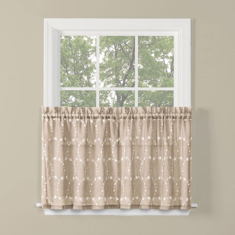 J. Queen New York Decade Gold Window Treatment