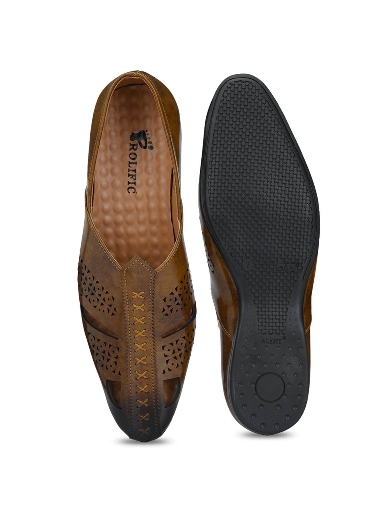 Walkway Men's Black Ethnic Juttis