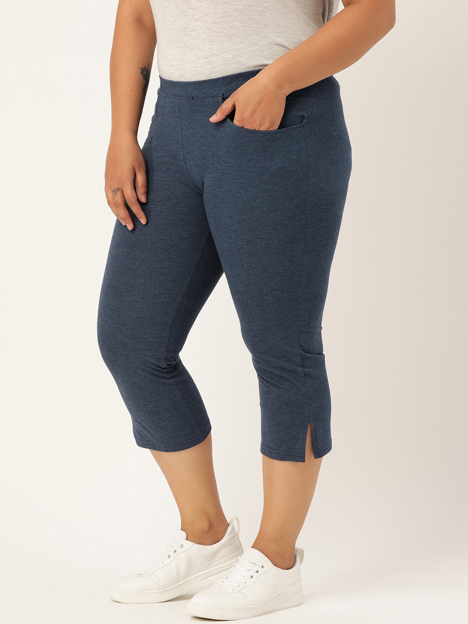 theRebelinme Blue Cotton Capris