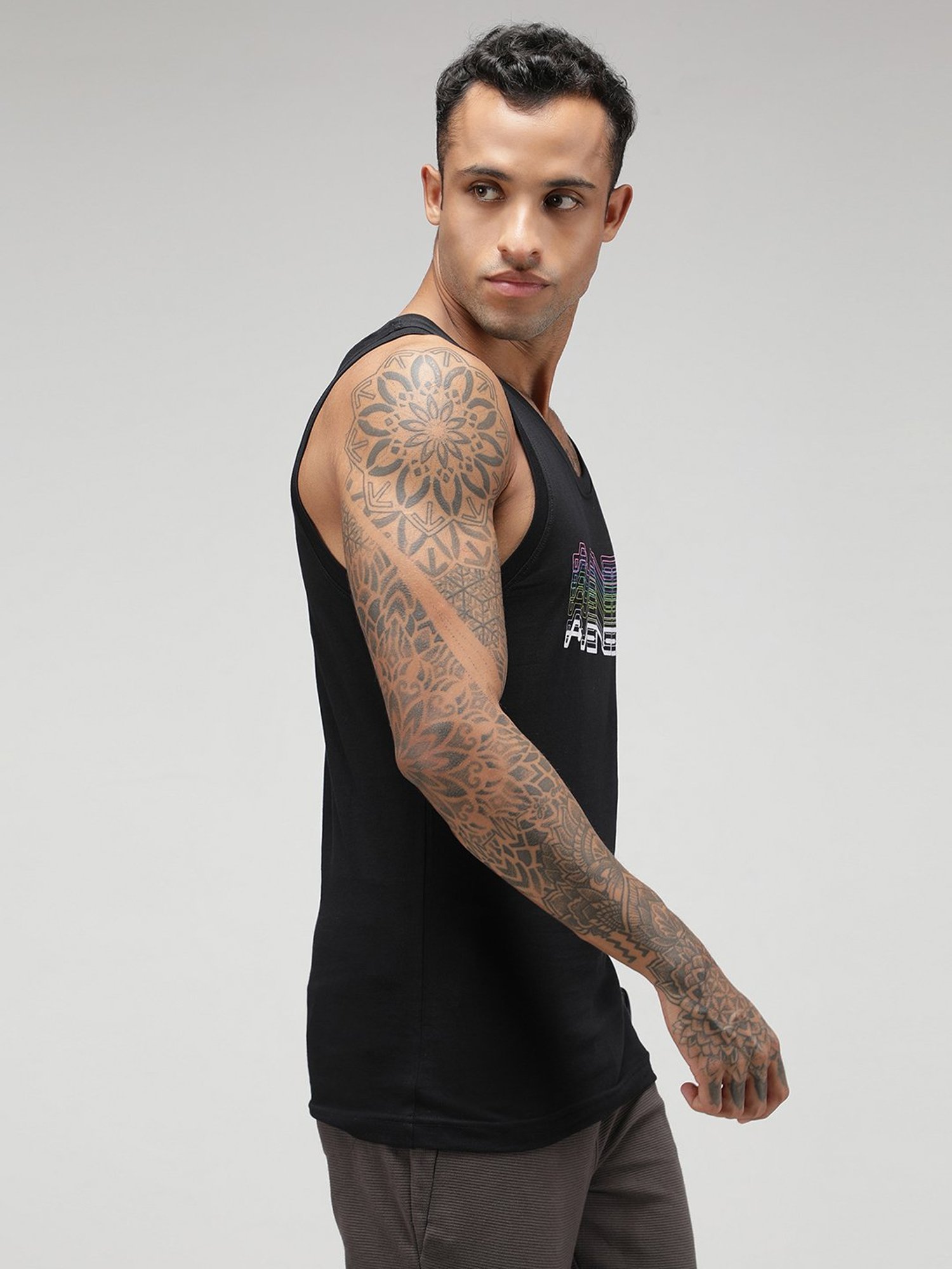 Zoiro Black Regular Fit Graphic Print Vest