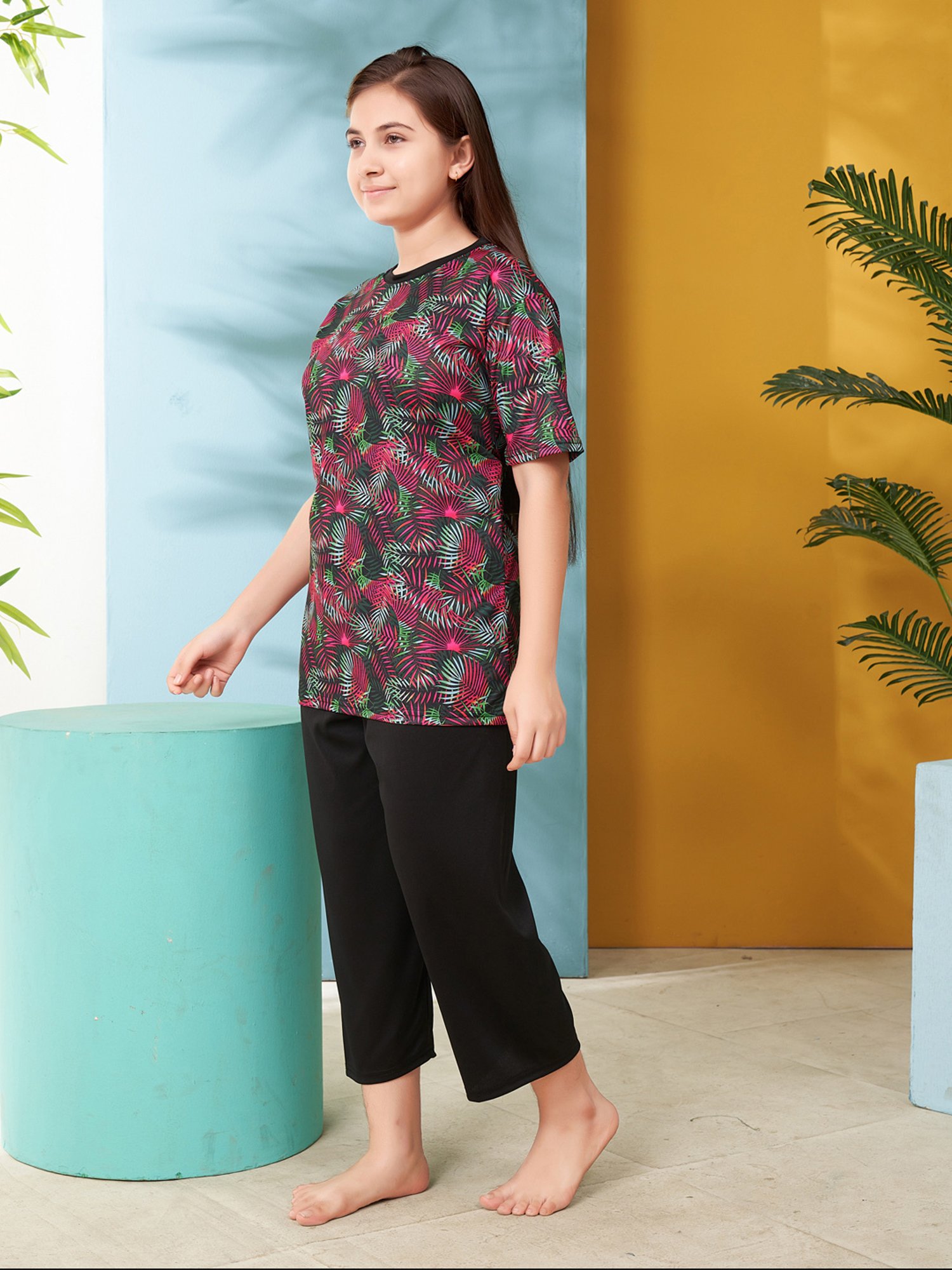 Aarika Kids Pink & Black Printed Top with Capri