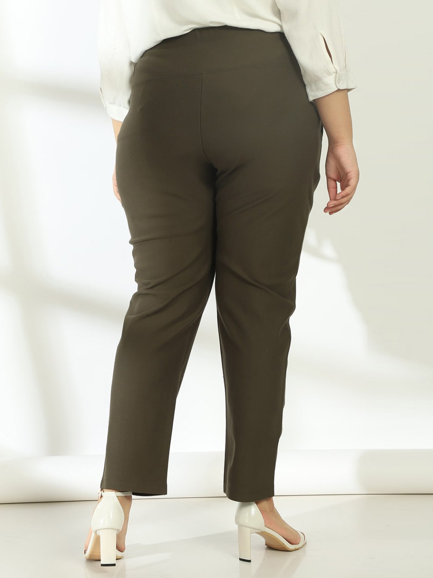 Amydus Olive Green Mid Rise Jeggings