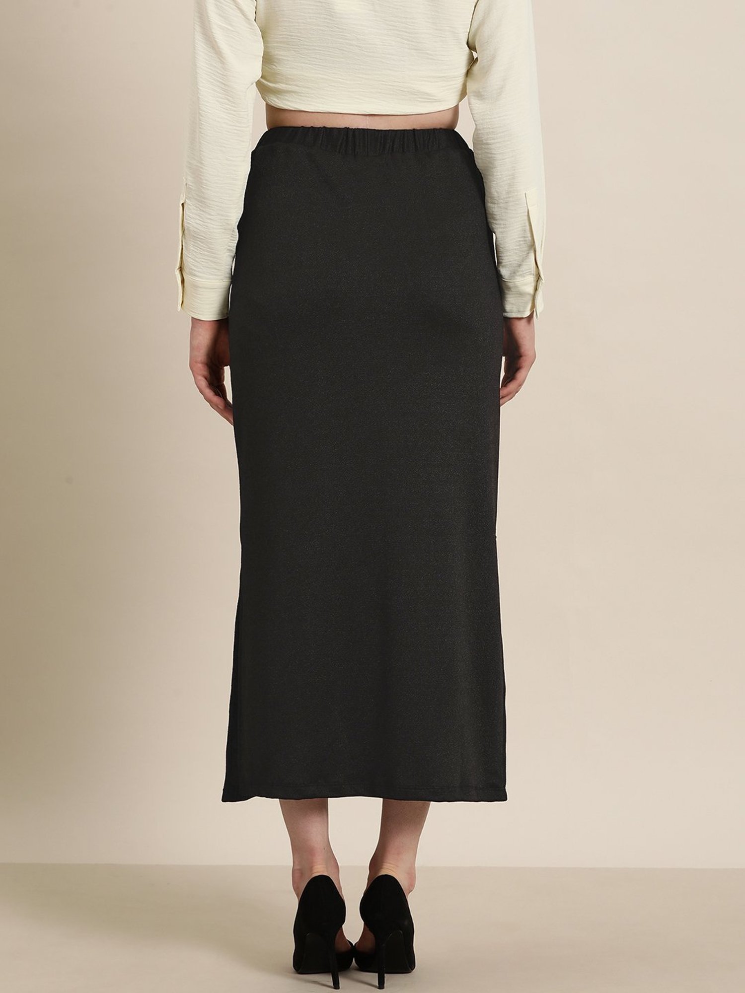Qurvii Black A-Line Midi Skirt