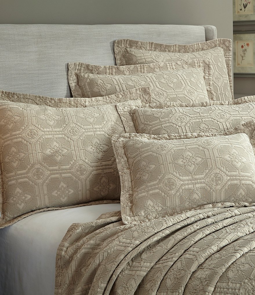Southern Living Lancaster Tiled Matelasse Coverlet