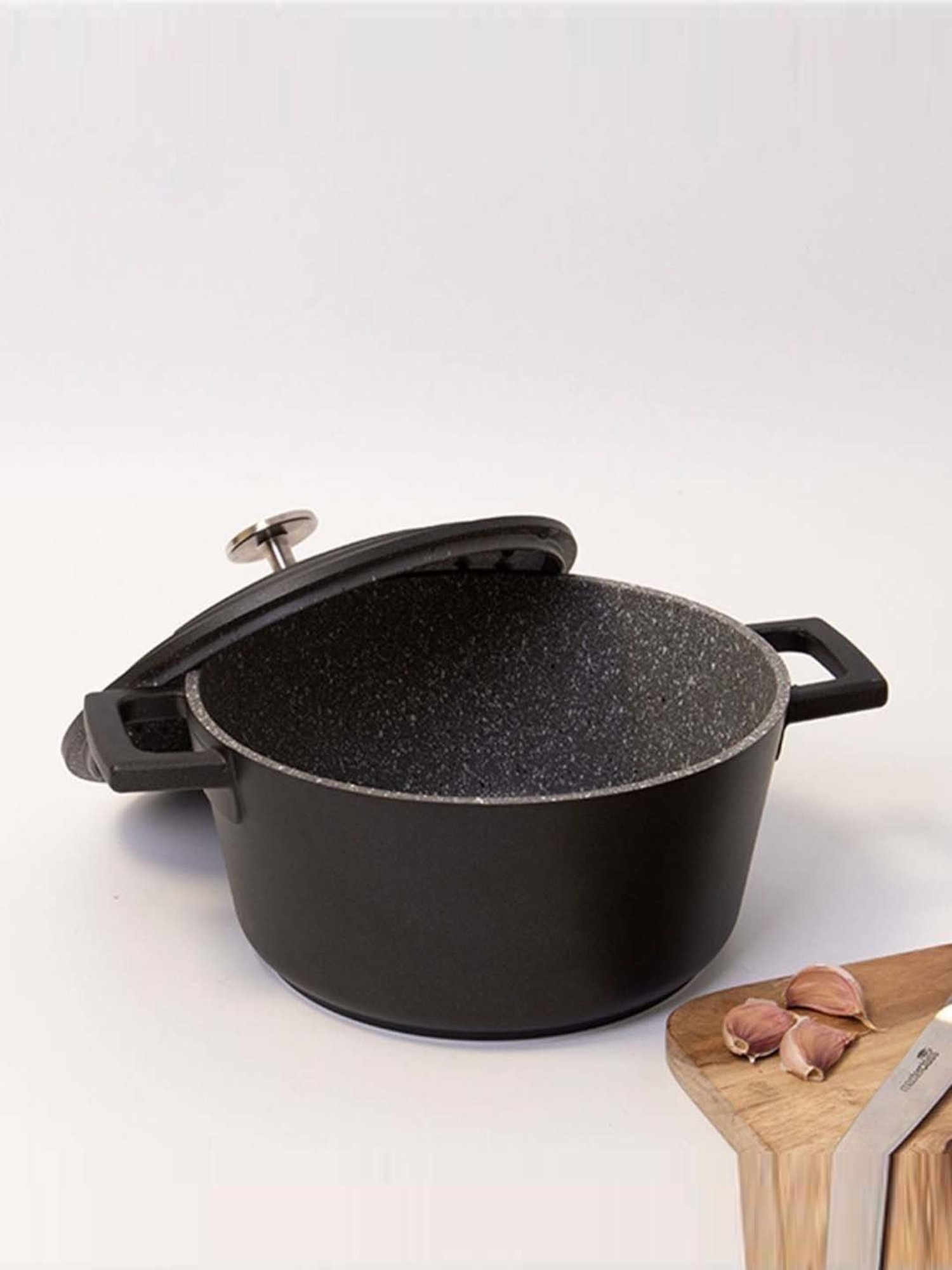 MasterClass Black Medium Aluminium Casserole - 2.5 Litre