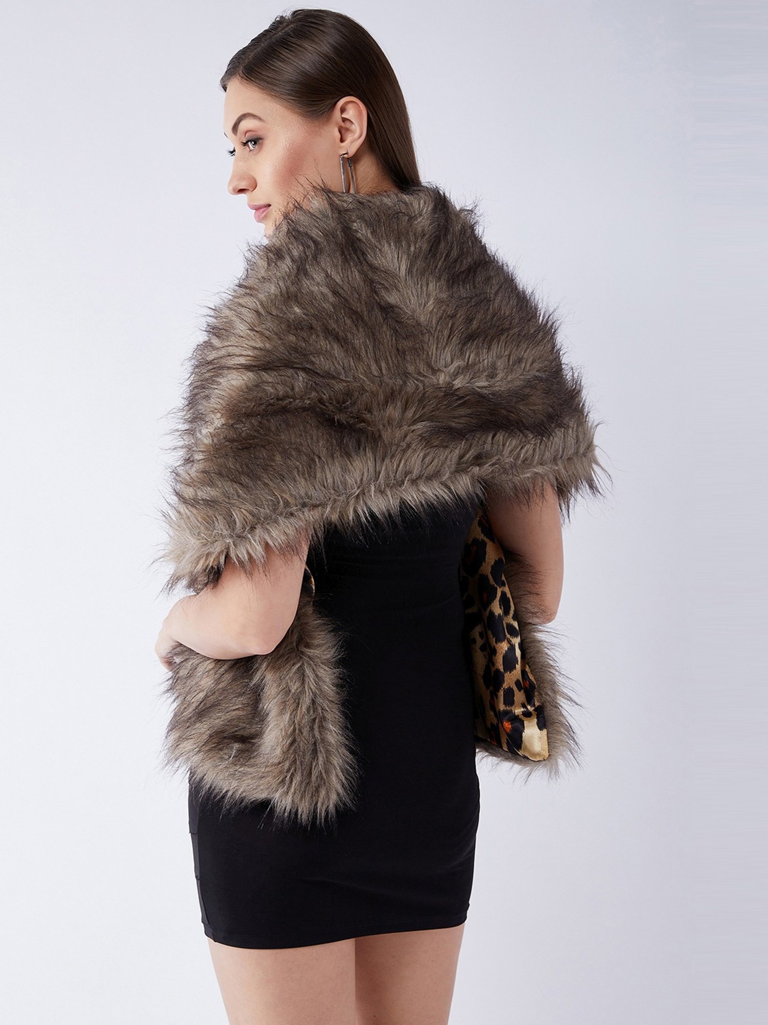 Inweave Grey Plain Cape