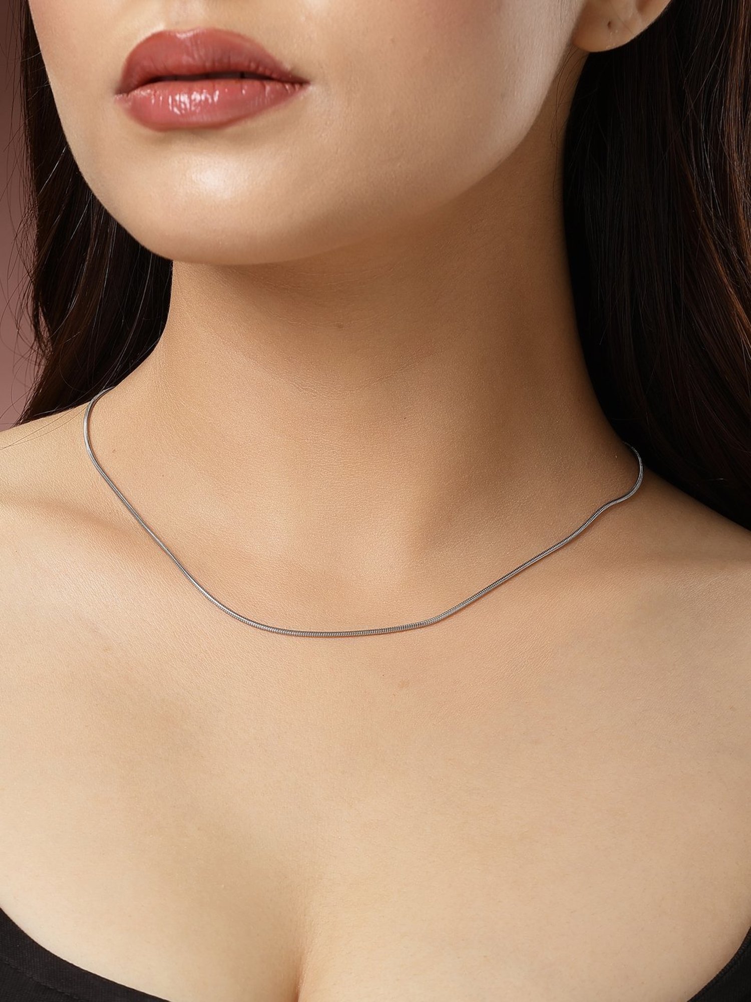 Karatcart Golden Sea Shell and Textured Disk Multicharm Multilayered Chain Women