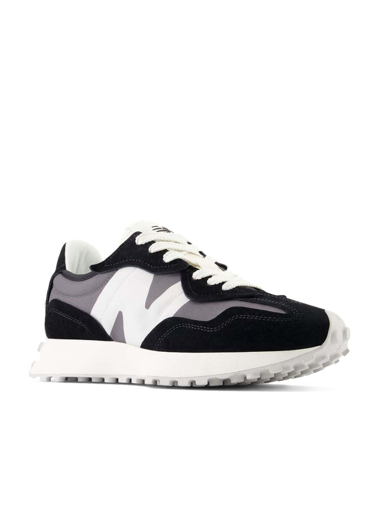 New Balance Men's Black Casual Sneakers