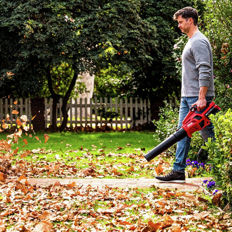 Skil BL4713-10 PWRCore 40 40V Brushless Lithium-Ion Cordless Leaf Blower Kit (2.5 Ah)
