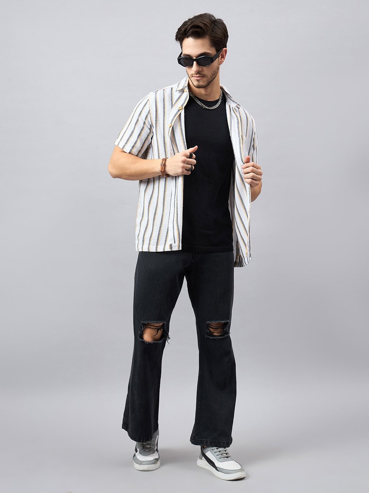 CHIMPAAANZEE White & Black Regular Fit Striped Shirt