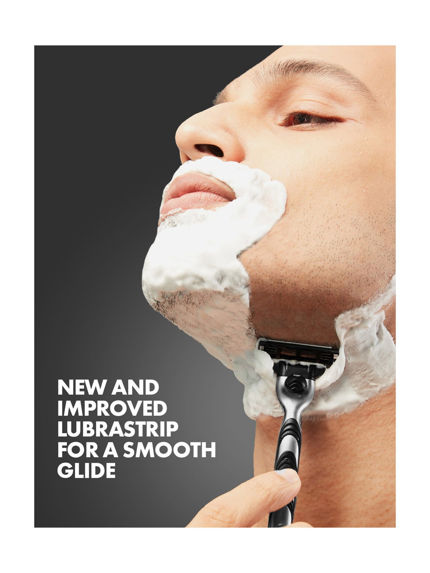 Gillette Mach3 Charcoal Shaving Razor for Men - 37 gm