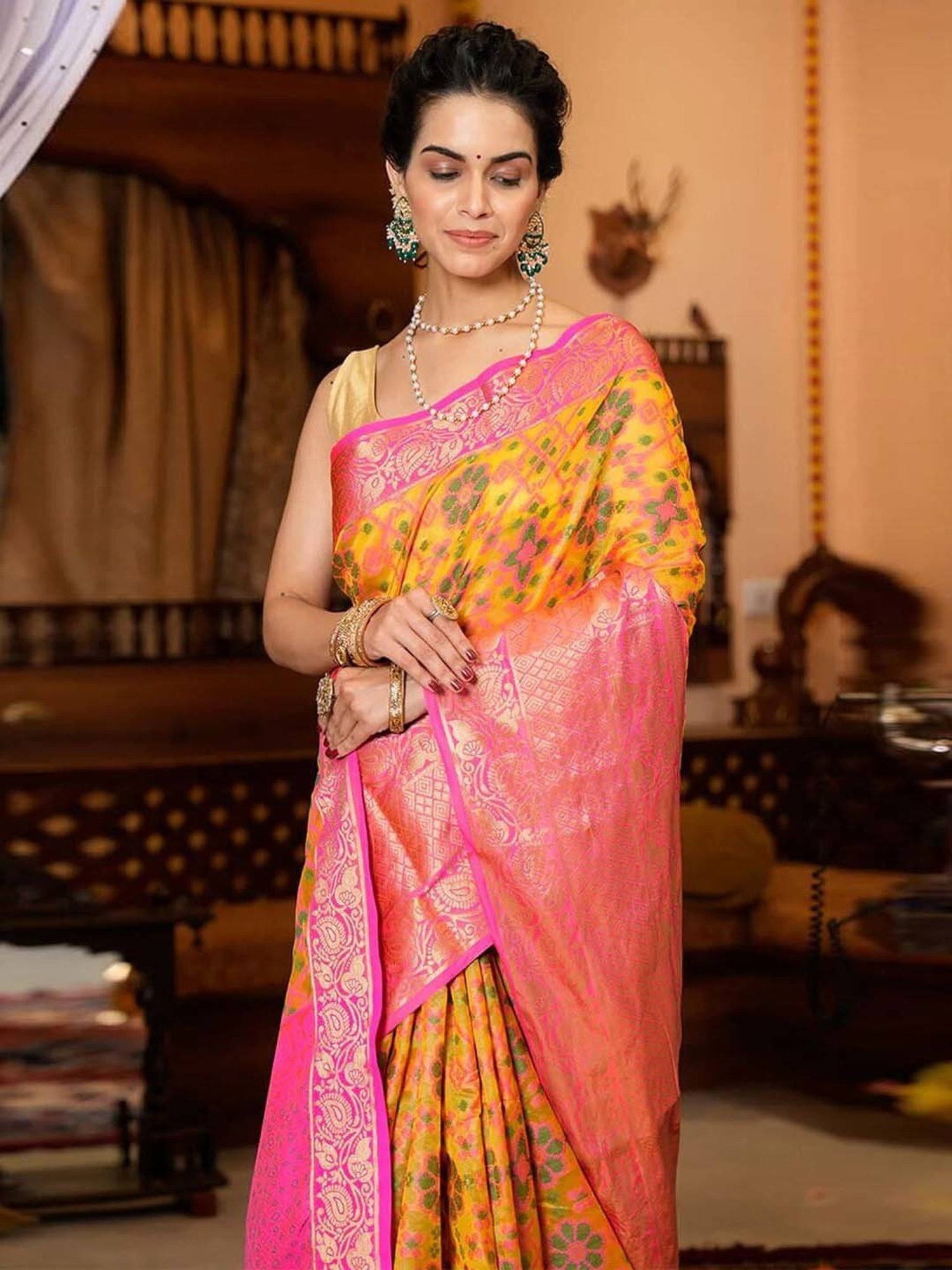 Rangita Yellow & Pink Silk Woven Saree With Unstitched Blouse