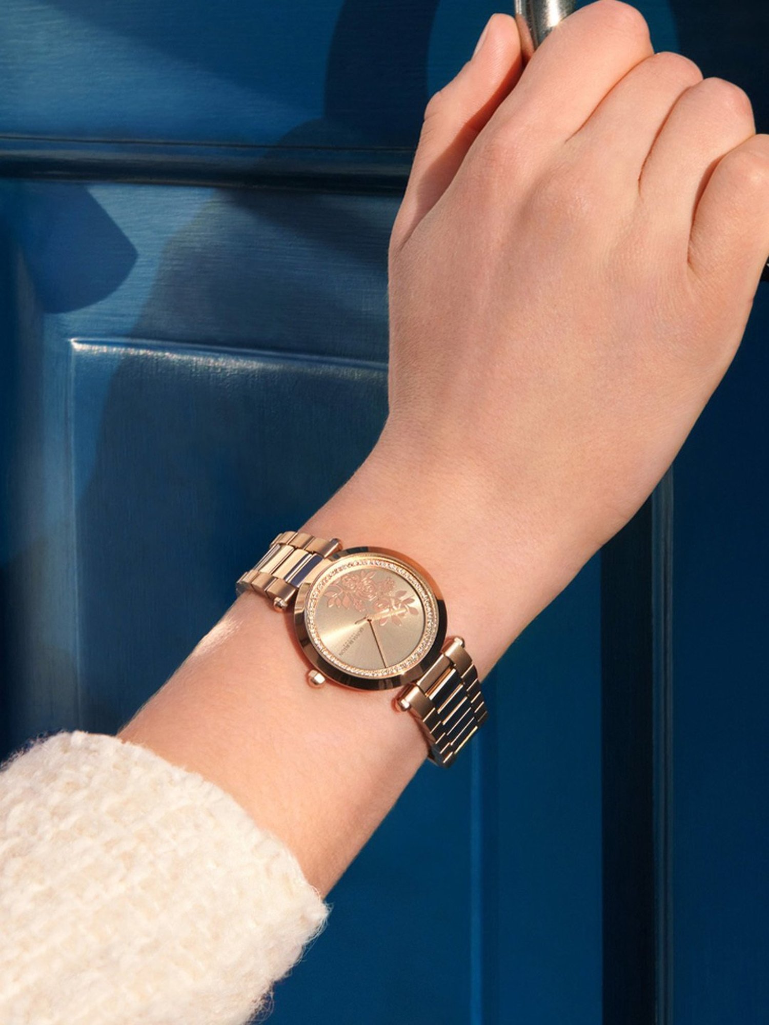 Olivia Burton 24000044 Tbar Floral Analog Watch for Women