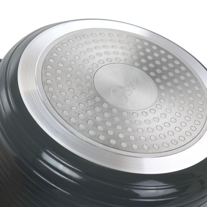 Oster 2.5 Quart Nonstick Aluminum Saucepan with Lid in Gray