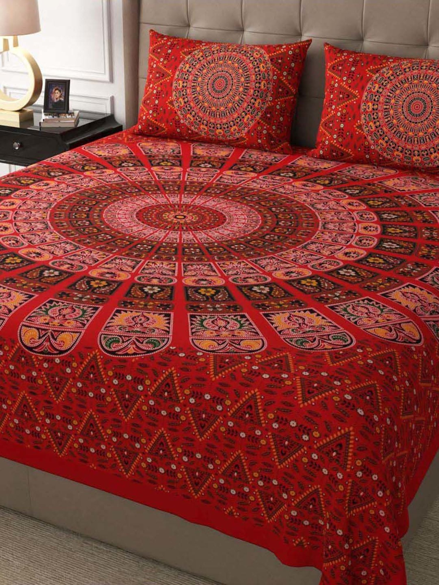 JaipurFabric Tangerine 100% Pure Cotton 180 TC Double Bedsheet with 2 Pillow Covers