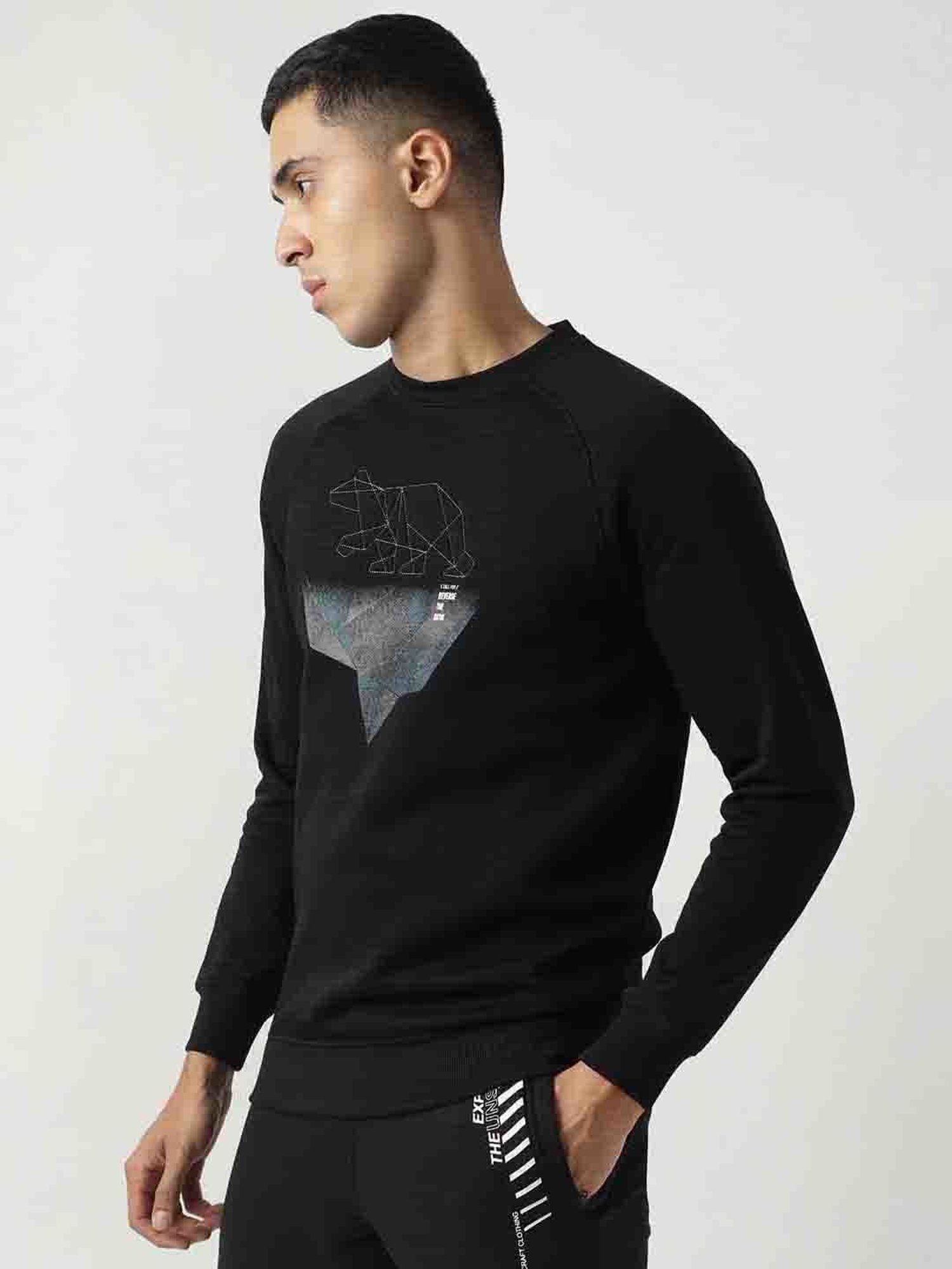 Wildcraft Black Regular Fit Printed Sweatshirt
