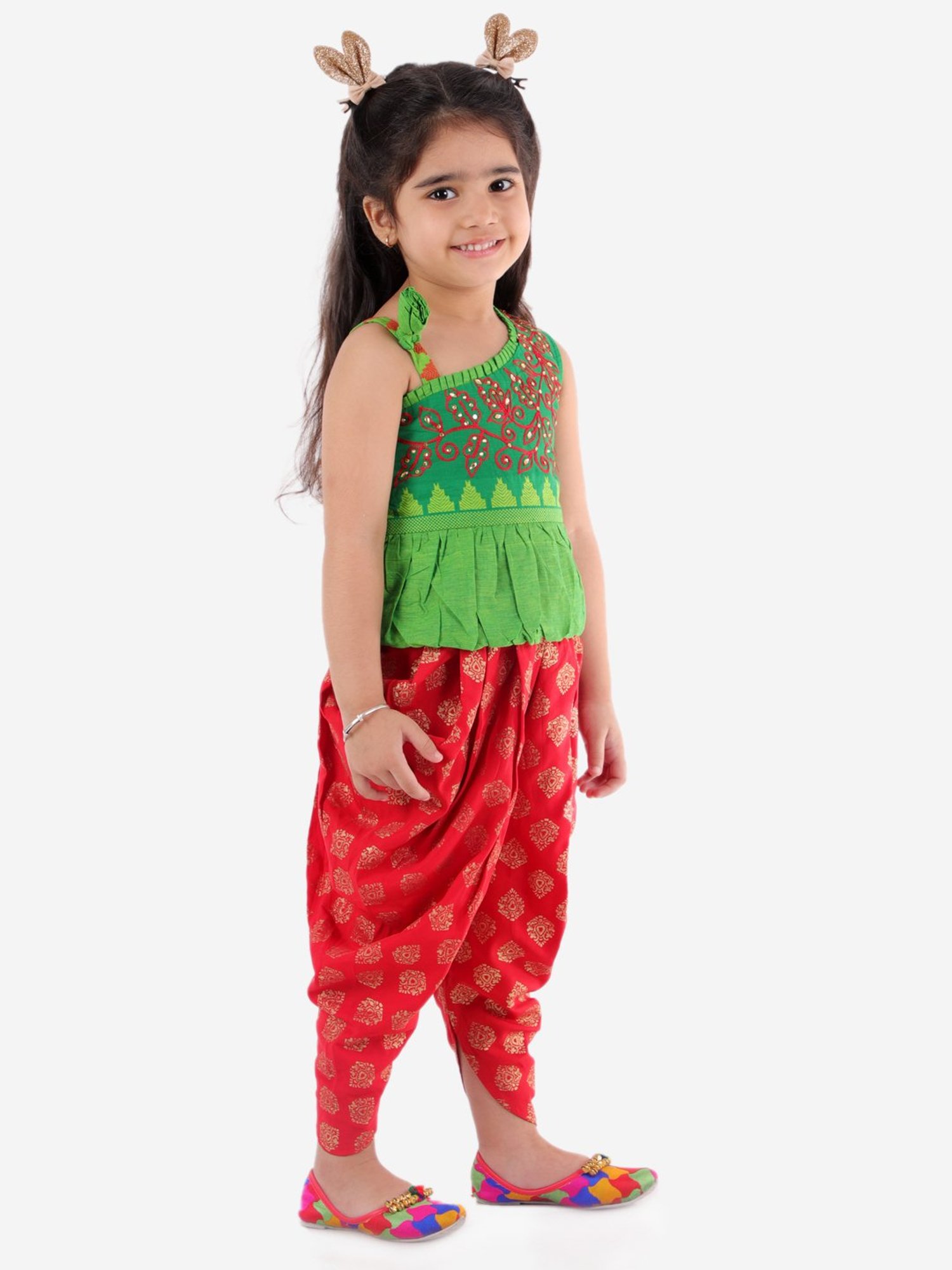 TWISHA Kids Green & Red Embellished Top with Dhoti