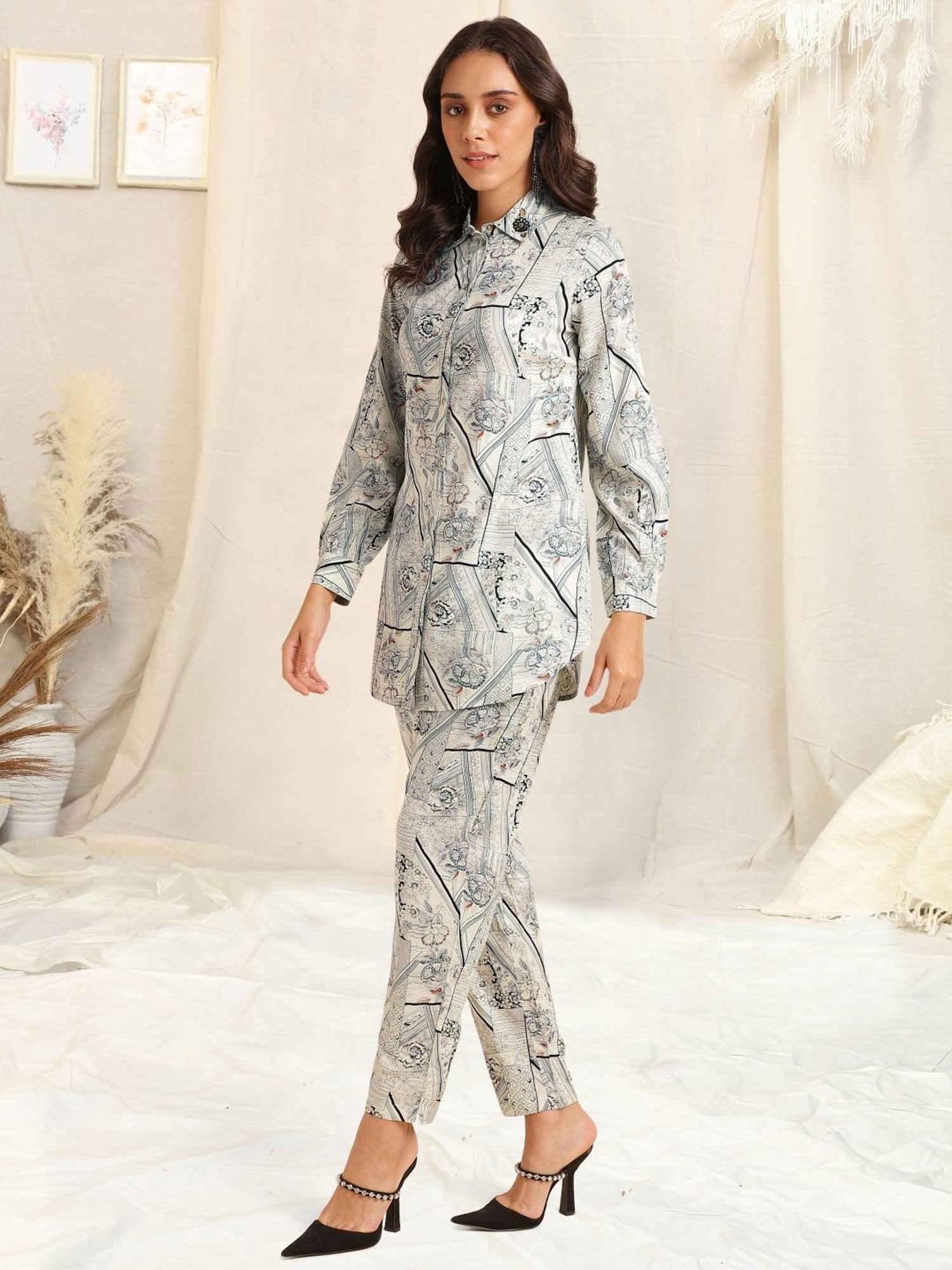 MIRCHI FASHION White Printed Shirt Pant Set