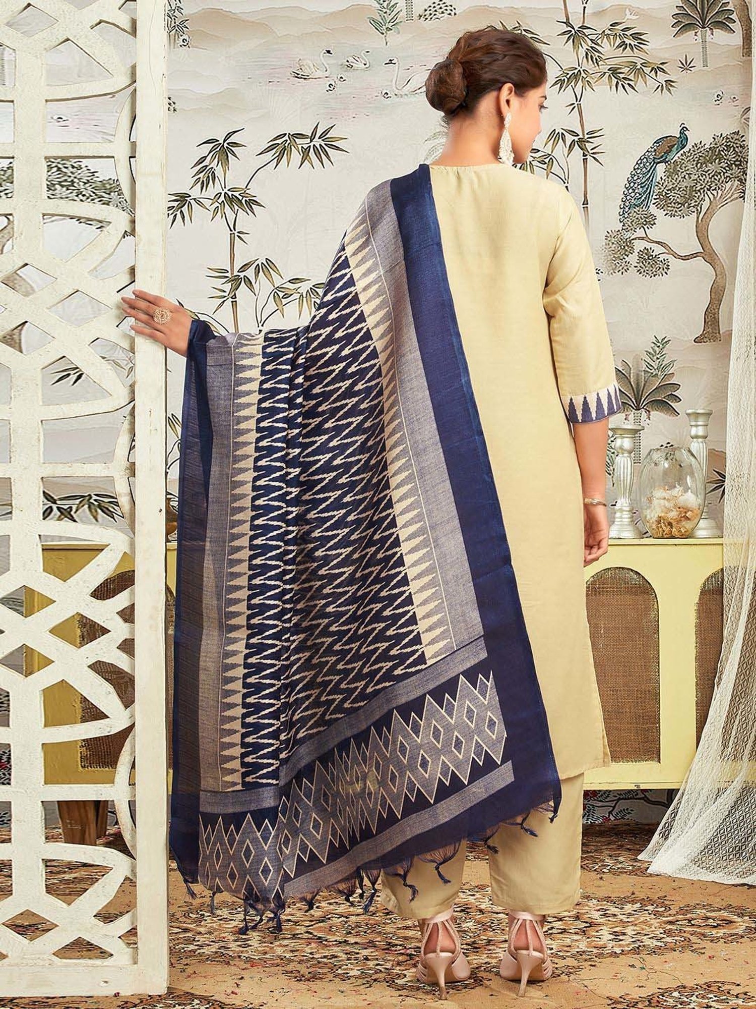 Skylee Beige Printed Kurta Pant Set With Dupatta