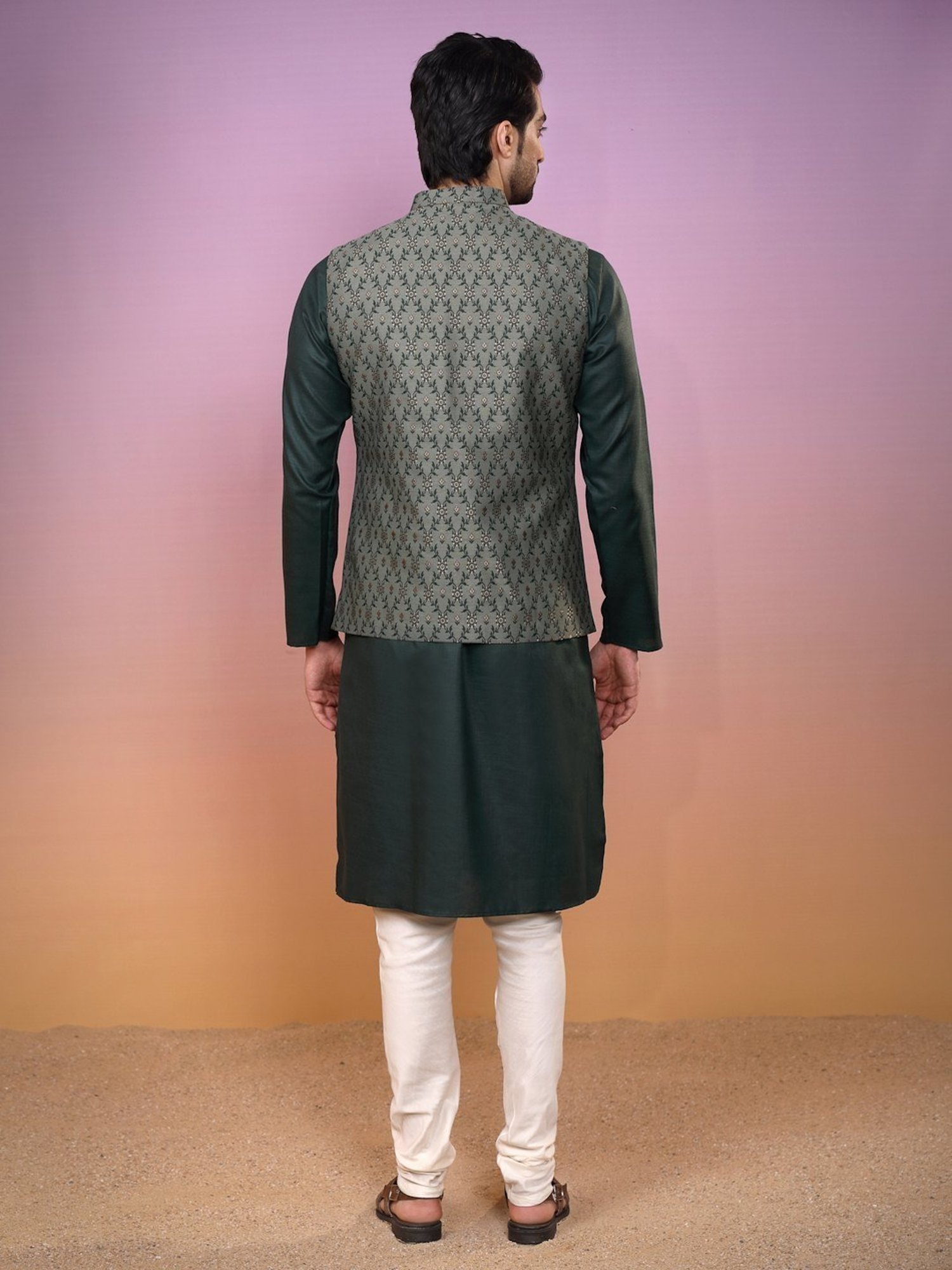 KISAH Green & White Regular Fit Self Pattern Kurta Set With Jacket