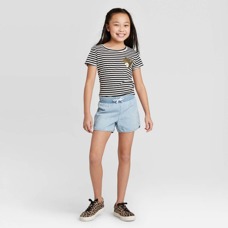Girls' Pull-On Jean Shorts - Cat & Jack™ Light Wash XL