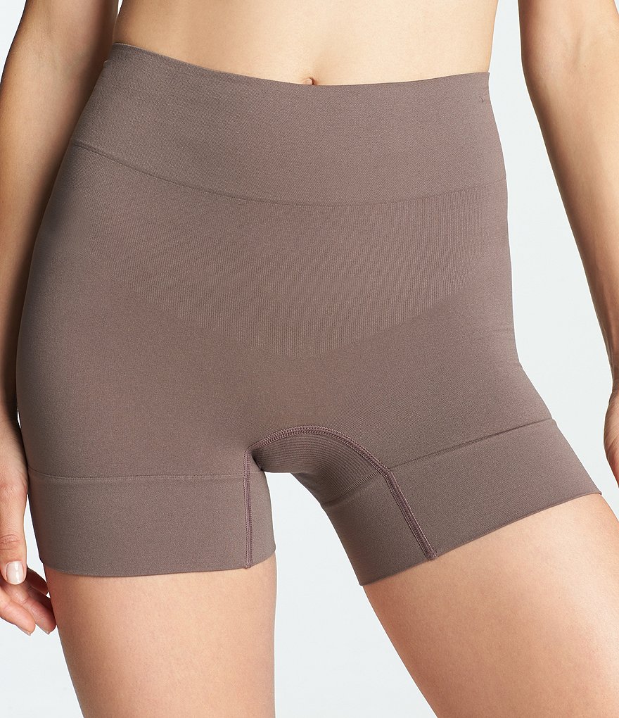 Yummie Bria Comfortably Curved Shaping Short